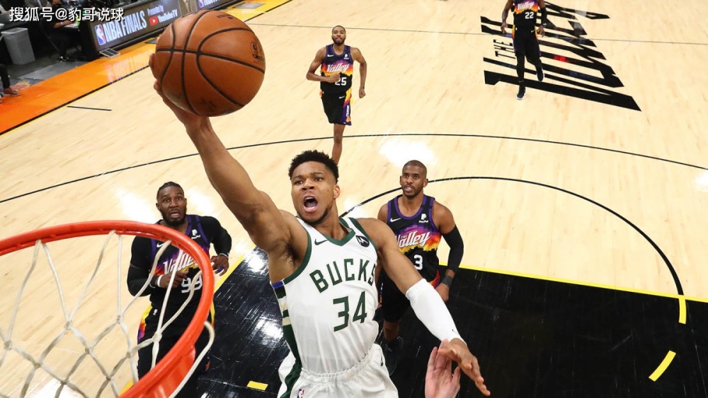  门兴格拉德巴赫单骑闯关成功，个人能力改变比赛走势