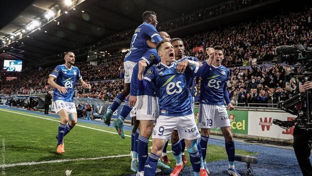  斯特拉斯堡边锋突破犀利，单骑闯关上演长途奔袭破门