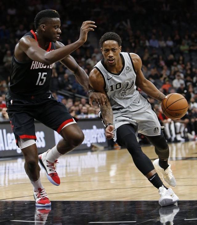  爱德华兹爆砍三十五分森林狼大胜火箭止连败