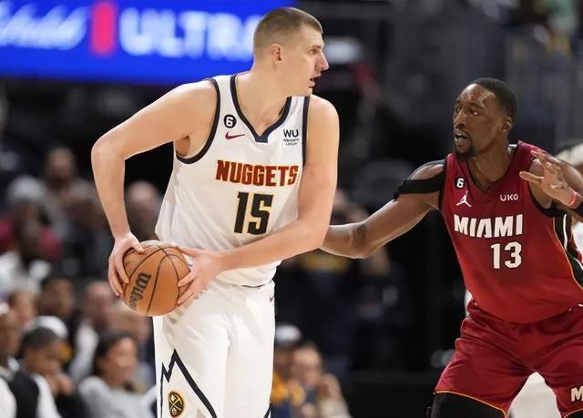  约基奇统治内线掘金客场力克西部榜首国王